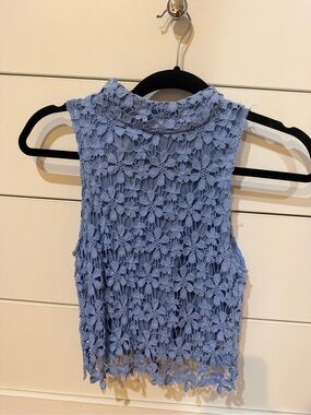 Blue lace blouse xs